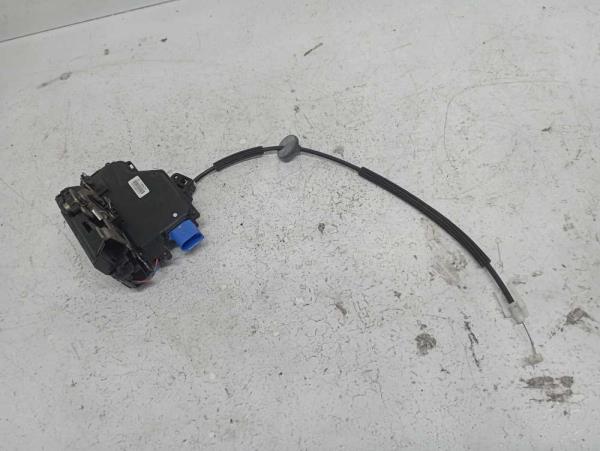 SERRURE DE PORTE ARRIERE DROIT VW TOUAREG/ PORSCHE CAYENNE - Vue 1